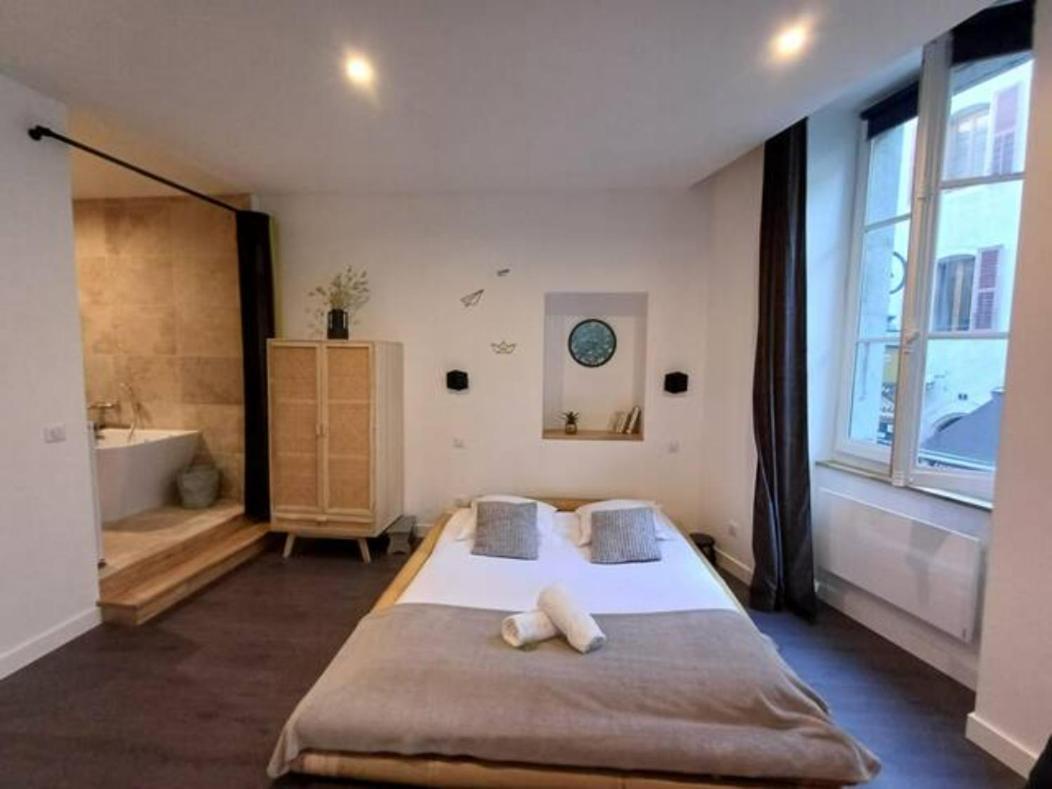 Le Sainte Claire - Majord'Home Annecy Centre Exteriér fotografie